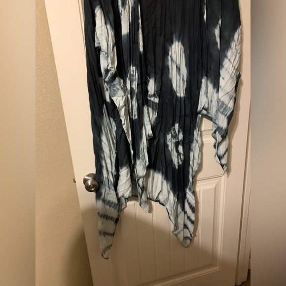 Forever 21+ Tie Dye Poncho - Picture 4 of 5
